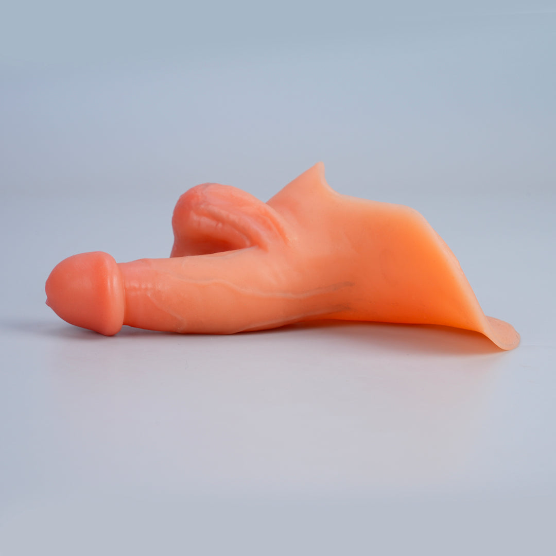 Ackobom FTM STP prosthesis design and urinary channel LK03B