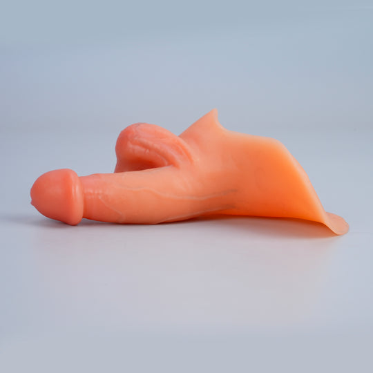 Ackobom FTM STP prosthesis design and urinary channel LK03B